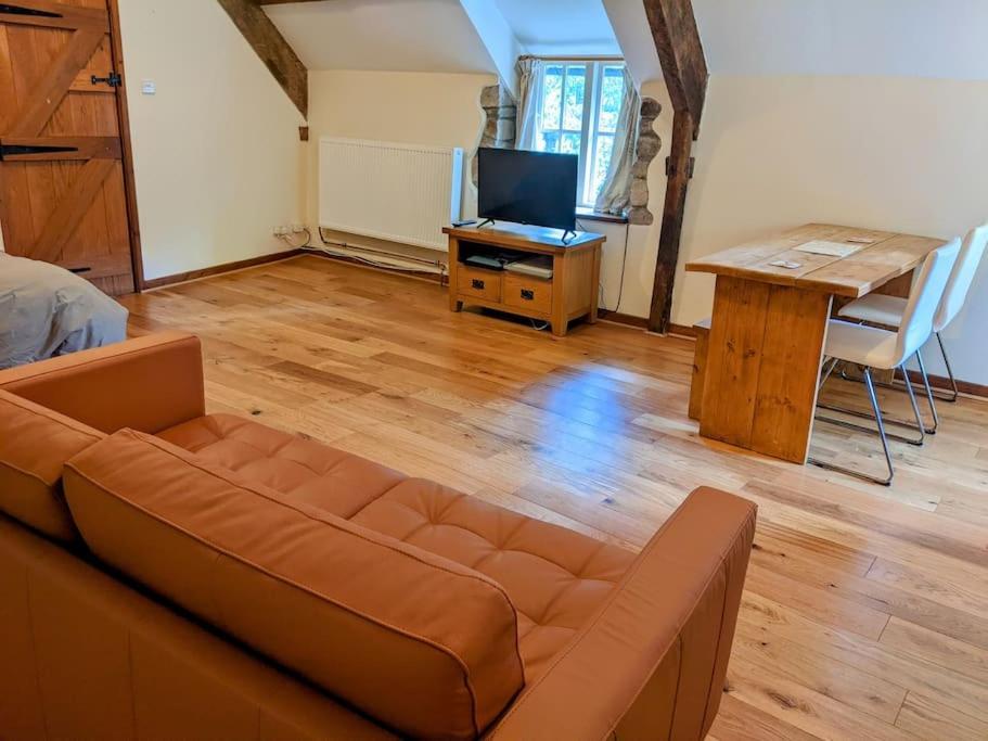 The Old Granary Farm Cottage Abergavenny Zewnętrze zdjęcie